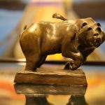 bear bronze statue